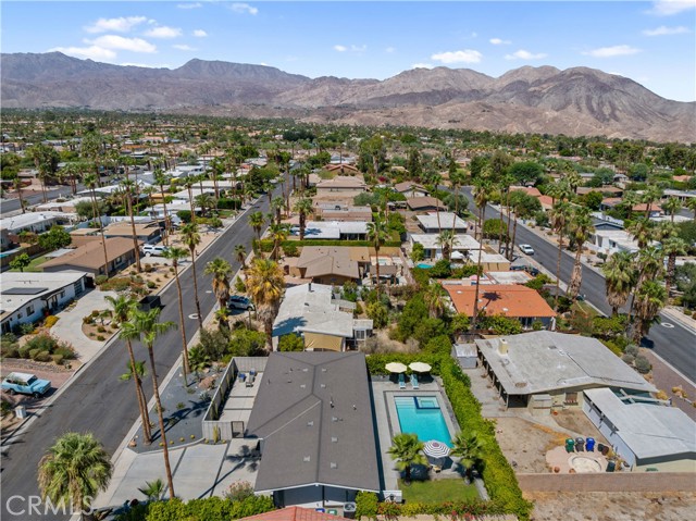 73534 Silver Moon Trail, Palm Desert CA: https://media.crmls.org/medias/65322624-b259-40d7-9b25-db07c714420e.jpg