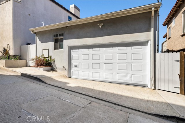 3605 Crest Drive, Manhattan Beach, California 90266, 2 Bedrooms Bedrooms, ,1 BathroomBathrooms,Residential,Sold,Crest,SB21199066