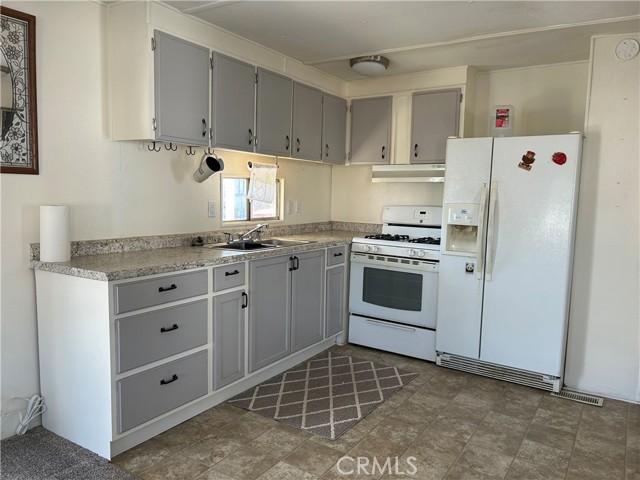 Detail Gallery Image 4 of 11 For 43601 Florida Ave #44,  Hemet,  CA 92544 - 1 Beds | 1 Baths