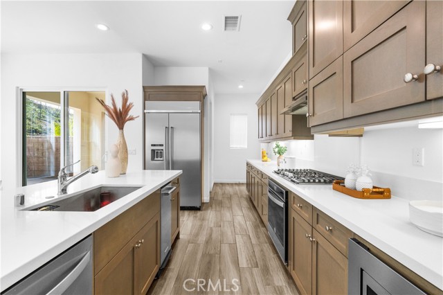 Detail Gallery Image 15 of 49 For 20611 W Chestnut Cir, Porter Ranch,  CA 91326 - 4 Beds | 3 Baths