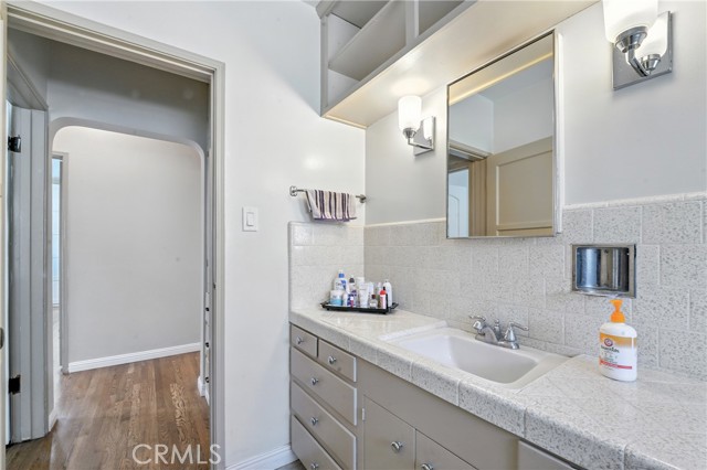 265 W Pershing Court, Covina CA: https://media.crmls.org/medias/6533f109-a516-4290-a978-4f66e26e5ac6.jpg