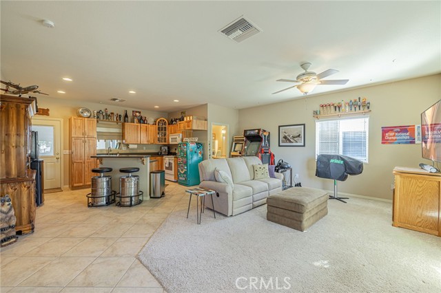 Image 40 of 72 For 2534 Desert Rose Drive
