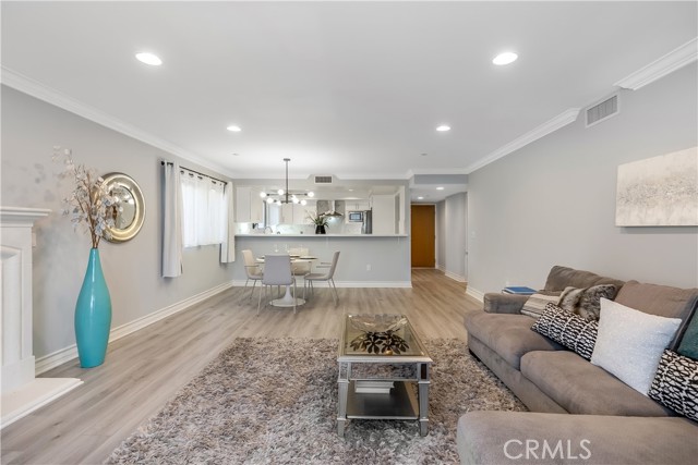 1417 S. Westgate, Los Angeles CA: https://media.crmls.org/medias/6534bd44-14ad-4e21-9f03-59d7495ff335.jpg