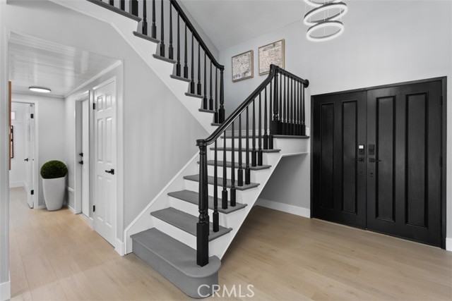 Detail Gallery Image 15 of 37 For 9882 Kings Canyon, Huntington Beach,  CA 92646 - 4 Beds | 2/1 Baths