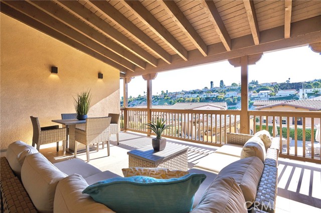 Detail Gallery Image 4 of 41 For 1008 Calle Stellare, Rancho Palos Verdes,  CA 90275 - 2 Beds | 2/1 Baths