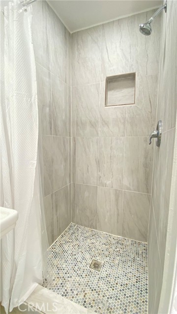 Detail Gallery Image 8 of 12 For 13059 Pierce St, Pacoima,  CA 91331 - 2 Beds | 1 Baths