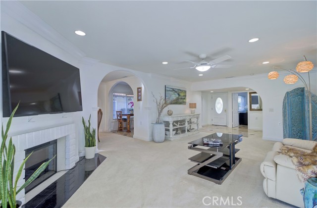 Detail Gallery Image 13 of 38 For 5254 Duenas, Laguna Woods,  CA 92637 - 3 Beds | 2 Baths