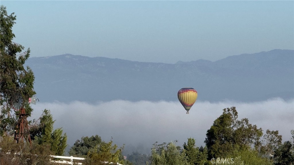 MLS #OC25148104 img 7