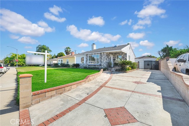 Detail Gallery Image 2 of 27 For 1618 Jess St, Pomona,  CA 91766 - 3 Beds | 2 Baths