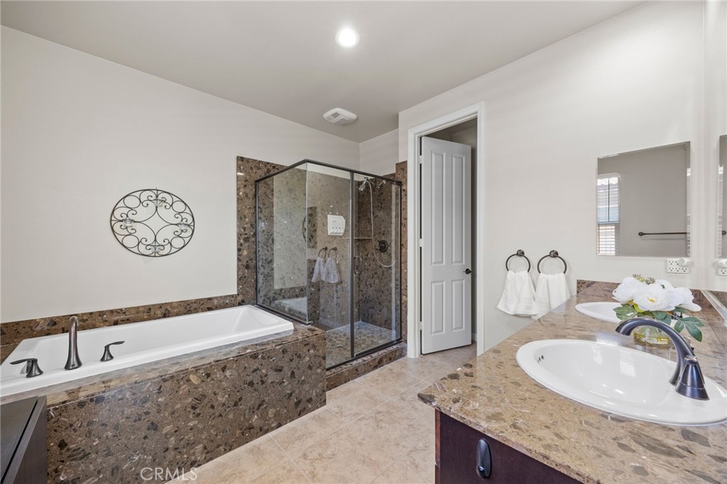 MLS #OC25226255 image #17