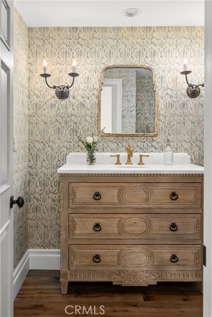 Detail Gallery Image 13 of 34 For 7 Vintage, Newport Beach,  CA 92660 - 4 Beds | 3/1 Baths