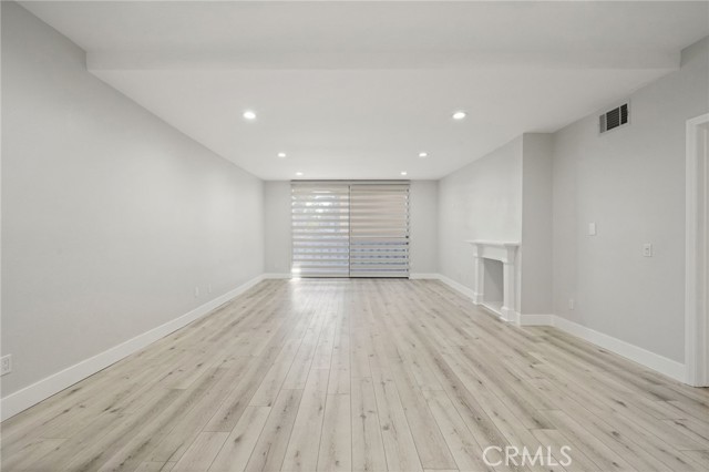 Detail Gallery Image 7 of 25 For 19029 Nordhoff St #103,  Northridge,  CA 91324 - 2 Beds | 2 Baths
