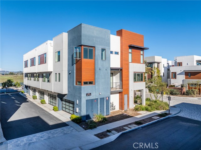 Detail Gallery Image 21 of 34 For 159 Waypoint, Tustin,  CA 92782 - 3 Beds | 2/1 Baths