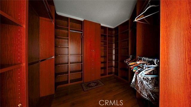 Detail Gallery Image 33 of 45 For 6937 Kian Ct, Van Nuys,  CA 91406 - 4 Beds | 3 Baths