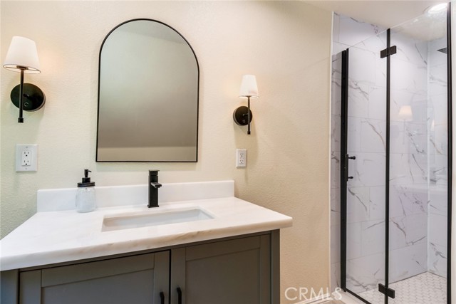 901 Ca-173, Lake Arrowhead CA: https://media.crmls.org/medias/653ac2d1-2bc1-4d63-a962-364fc4d53cc4.jpg