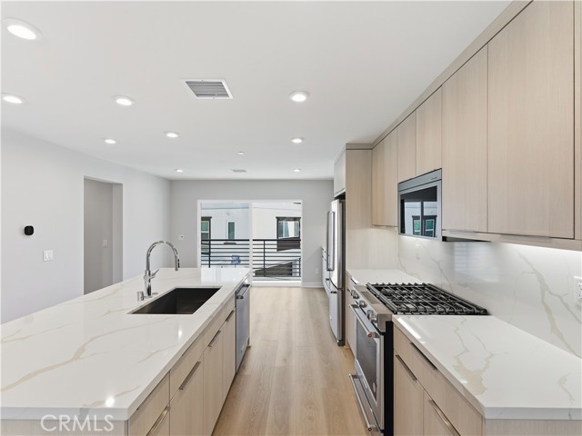 MLS #OC25241320 image #6