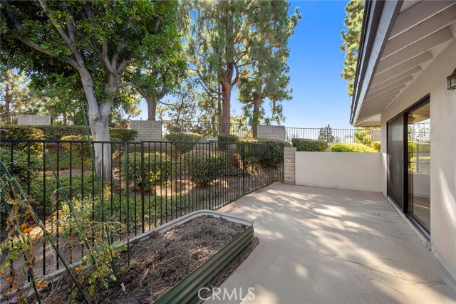 225 Preakness Court, Placentia CA: https://media.crmls.org/medias/653b7358-5fc7-48b3-93c5-9e26829e0e7b.jpg