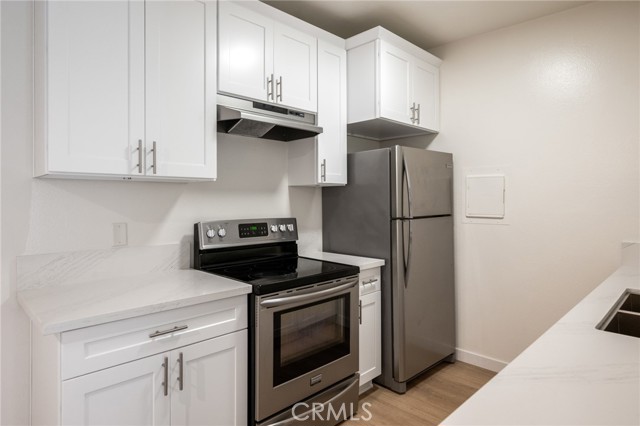 1707 Pacific Coast Highway, Hermosa Beach, California 90254, 1 Bedroom Bedrooms, ,1 BathroomBathrooms,Residential,For Sale,Pacific Coast Highway,SB26076902