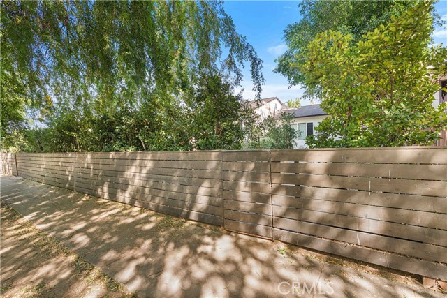 Detail Gallery Image 2 of 51 For 6514 Coldwater Canyon Ave, Valley Village,  CA 91606 - 4 Beds | 3 Baths