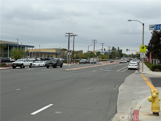 21737 Eucalyptus Avenue, Moreno Valley CA: https://media.crmls.org/medias/653cba03-d934-4773-b311-69c492d13ee1.jpg