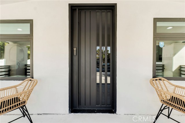 Detail Gallery Image 9 of 46 For 1626 Winona Bld, Los Angeles,  CA 90027 - 5 Beds | 5 Baths