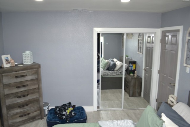 11068 Penrose, Sun Valley CA: https://media.crmls.org/medias/653d3fff-6beb-4472-8c59-3322bdfc8c89.jpg
