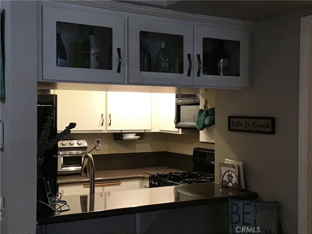 https://media.crmls.org/medias/653d9313-29b0-4717-9465-5be1853c4d46.jpg?preset=X-Large