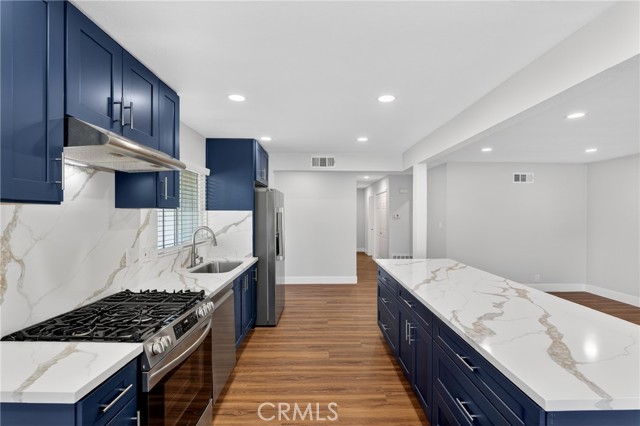 Detail Gallery Image 12 of 49 For 7100 E Atherton Dr, Long Beach,  CA 90815 - 3 Beds | 2 Baths