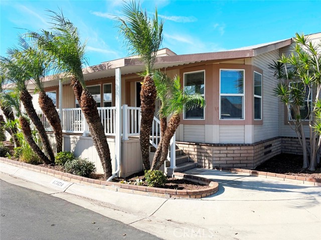 Detail Gallery Image 9 of 10 For 14851 Jeffrey Rd #38,  Irvine,  CA 92618 - 3 Beds | 2 Baths