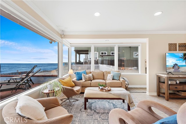 Detail Gallery Image 11 of 50 For 35521 Beach Rd, Dana Point,  CA 92624 - 2 Beds | 4 Baths