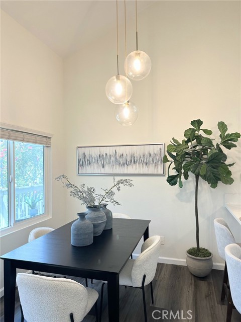 302 Lemon Grove, Irvine CA: https://media.crmls.org/medias/653fc82b-164f-43bd-b382-4d24e91670c6.jpg