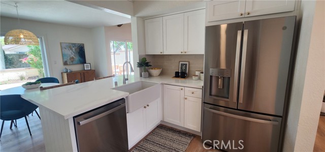 Detail Gallery Image 4 of 33 For 519 Amber Dr, Huntington Beach,  CA 92648 - 3 Beds | 2/1 Baths