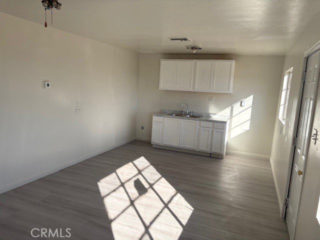 Detail Gallery Image 4 of 23 For 451 W Yermo, Yermo,  CA 92398 - – Beds | – Baths