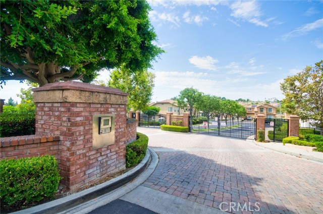 Image 44 of 51 For 16405 Visions Drive