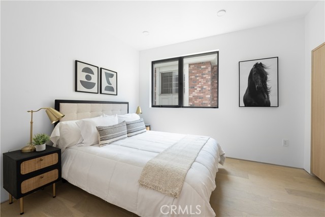 Detail Gallery Image 13 of 21 For 1361 Kelton Ave #403,  Los Angeles,  CA 90024 - 2 Beds | 2 Baths