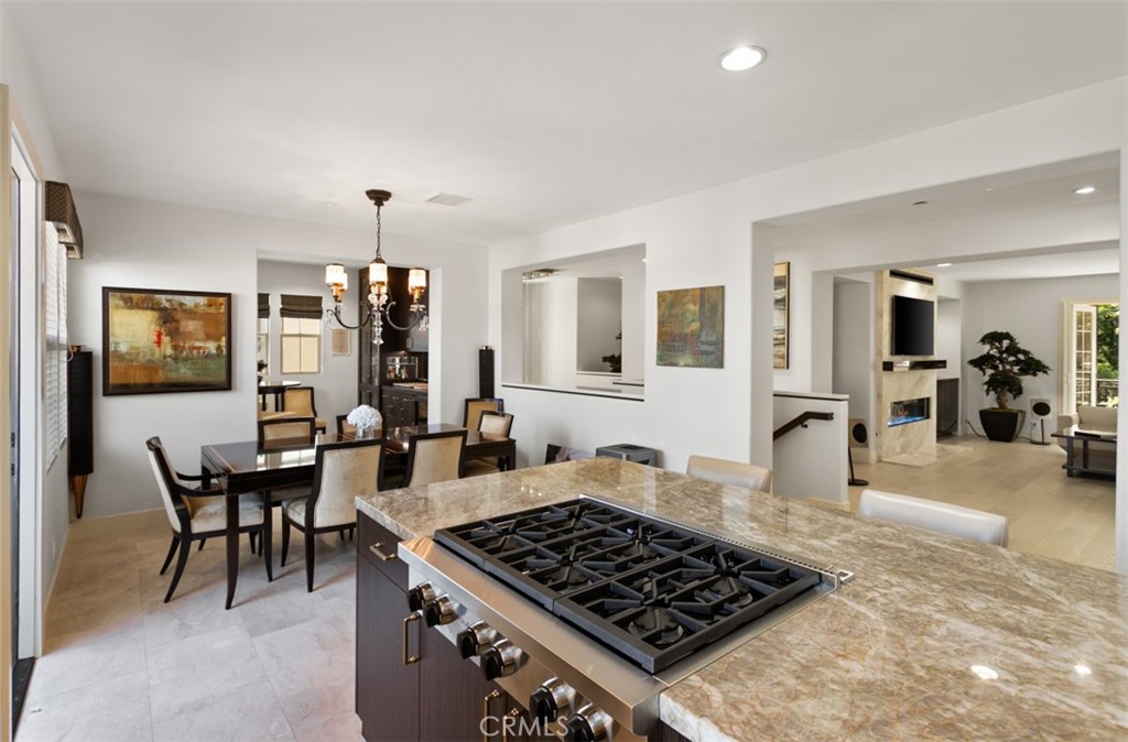 MLS #OC25243202 image #14