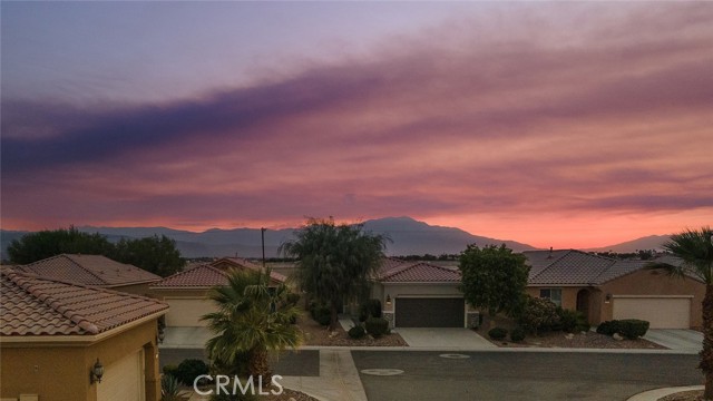 81535 Avenida De Baile, Indio CA: https://media.crmls.org/medias/654254c0-069d-409c-998a-230bfb82b0ea.jpg