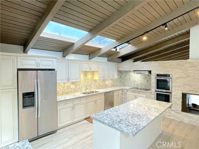 2721 Via Anita, Palos Verdes Estates, California 90274, 3 Bedrooms Bedrooms, ,2 BathroomsBathrooms,Residential,Sold,Via Anita,SB24163082