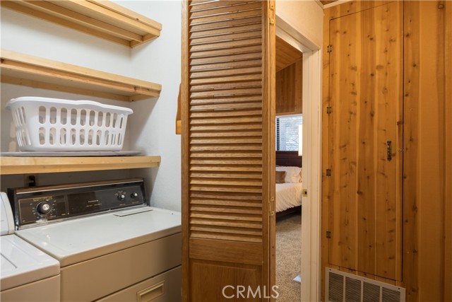 Detail Gallery Image 28 of 33 For 42324 Paramount, Big Bear Lake,  CA 92315 - 3 Beds | 2 Baths