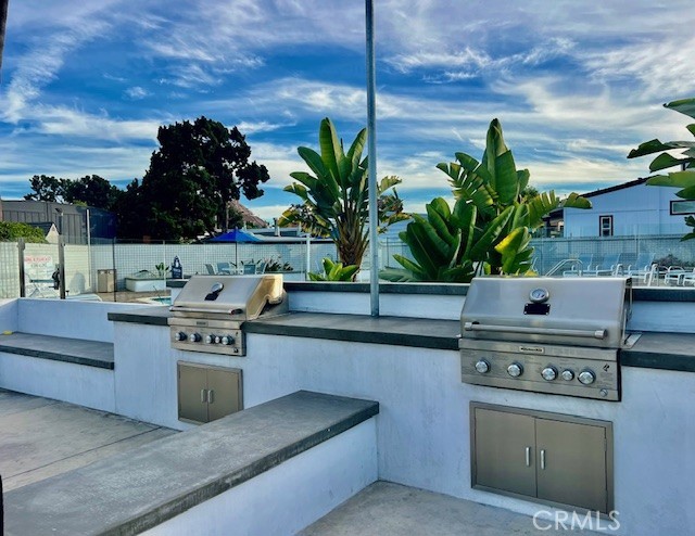 Detail Gallery Image 34 of 39 For 237 Plymouth Ave, Newport Beach,  CA 92660 - 3 Beds | 2 Baths