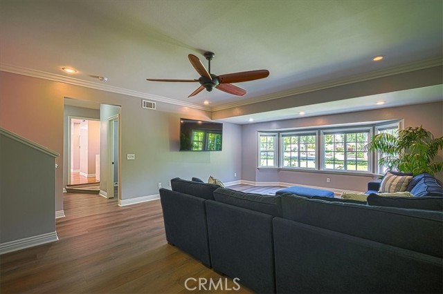 1375 N Euclid Avenue, Upland CA: https://media.crmls.org/medias/65443274-18dc-4ca2-a61f-8f55a15ec742.jpg