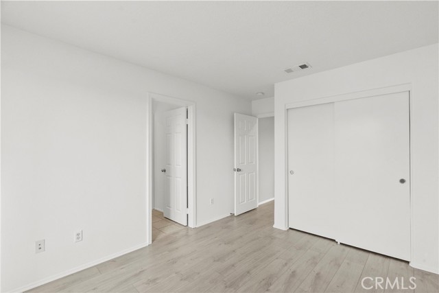 19316 Sidani Lane, Saugus CA: https://media.crmls.org/medias/6544b2ae-c7a2-41bb-9d47-c9bcff293793.jpg