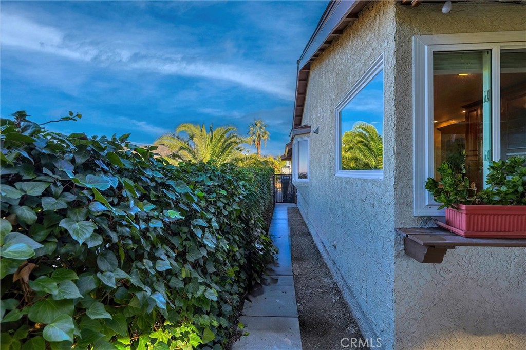 MLS #OC25261411 image #33