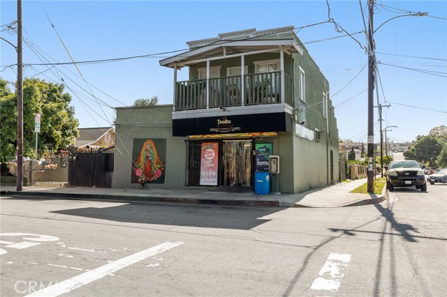 601 S Record Avenue, Los Angeles CA: https://media.crmls.org/medias/6545d787-248f-40eb-8f38-461bf083e841.jpg