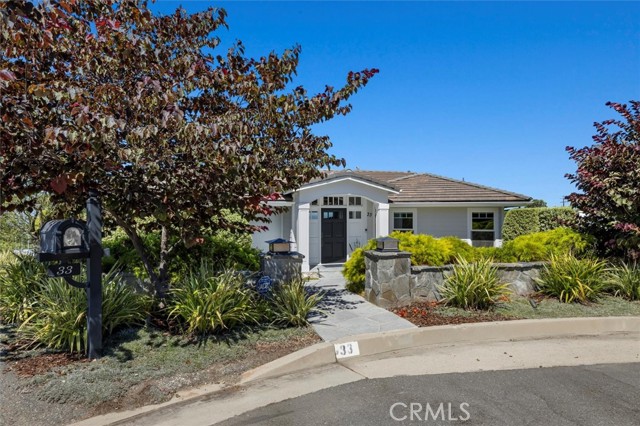 33 Cayuse Lane, Rancho Palos Verdes CA: https://media.crmls.org/medias/6545fee0-975c-444f-94a2-9a38a73cd0e5.jpg