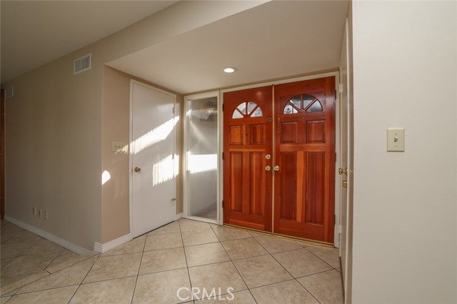 Spacious entryway to greet guests