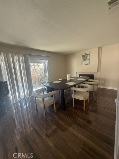 Detail Gallery Image 7 of 17 For 377 Aurora, Perris,  CA 92571 - 4 Beds | 2/1 Baths