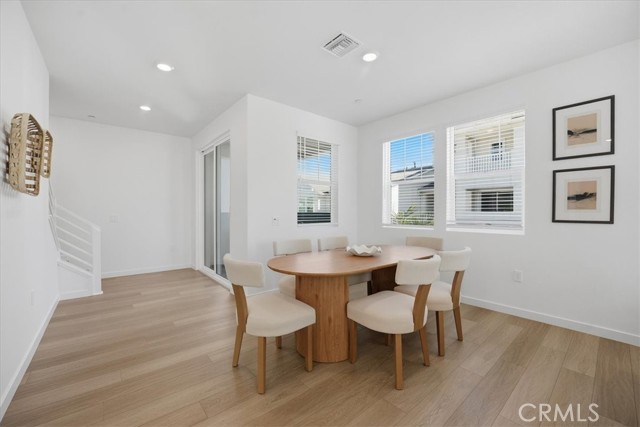 Detail Gallery Image 23 of 48 For 2380 Haley Point Drive #104,  Ventura,  CA 93003 - 4 Beds | 3/1 Baths