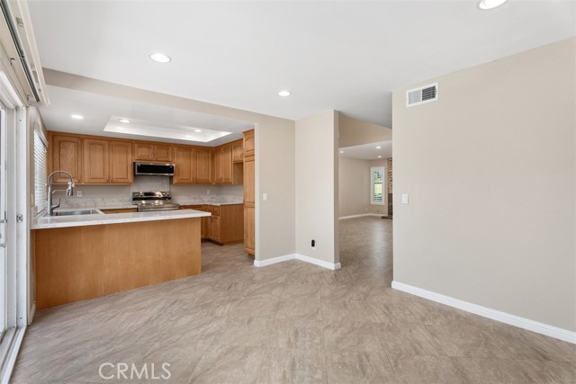 Detail Gallery Image 11 of 31 For 5817 via Romero, Yorba Linda,  CA 92887 - 3 Beds | 2/1 Baths