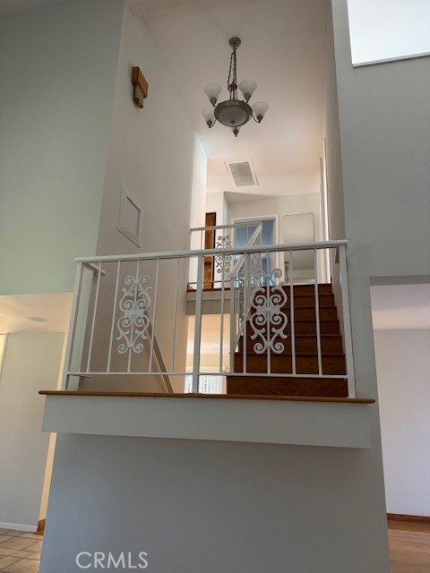 Detail Gallery Image 4 of 24 For 10645 Willowbrae Ave, Chatsworth,  CA 91311 - 3 Beds | 2/1 Baths